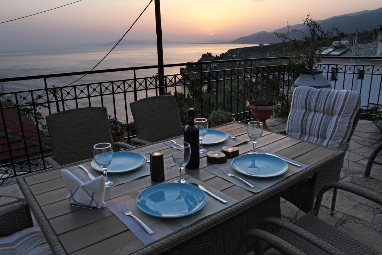 Villa Mesonisi Με Υπέροχη Θέα Στον Παγασητικό!! Áfissos Exterior foto